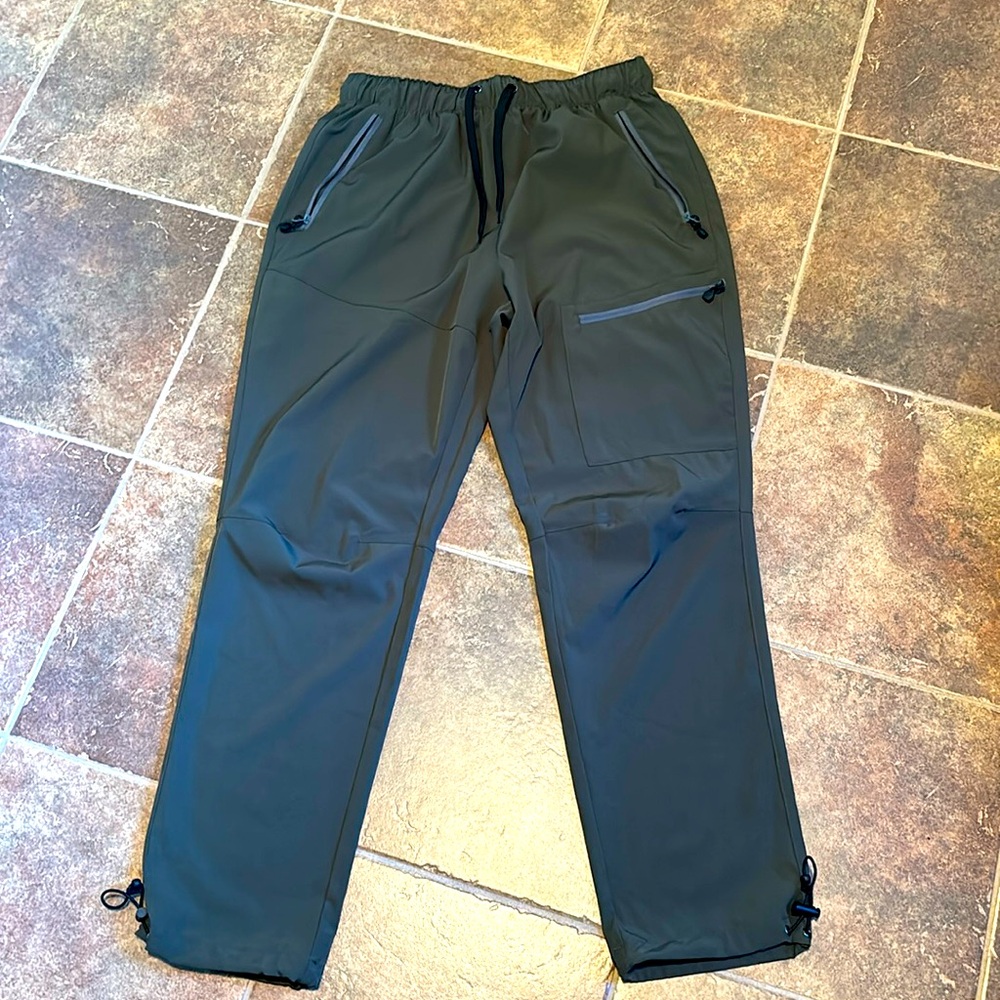 Baleaf women’s petite hiking pants